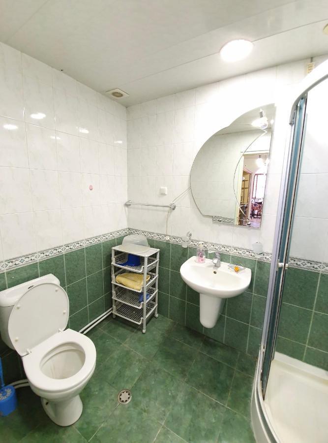 Cozy Apartment Near Opera House Ереван Экстерьер фото